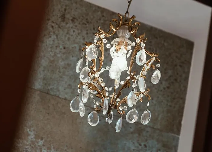 At Fourth Πανσιόν 4*