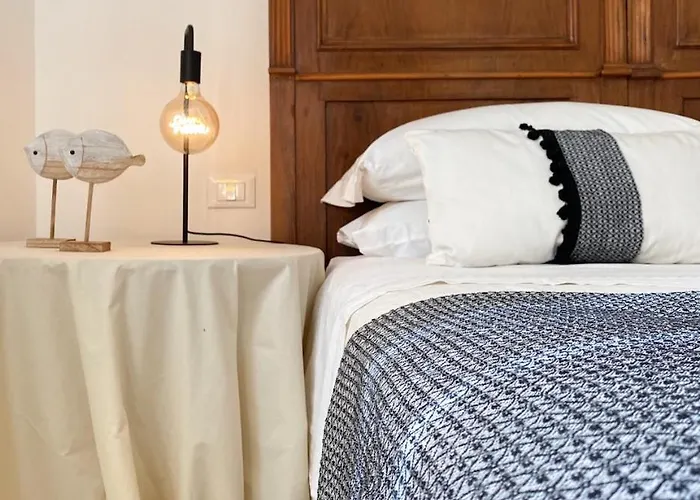 At Fourth Πανσιόν 4*