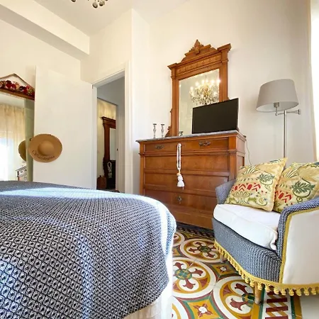 Pensión At Fourth Cagliari