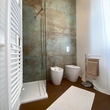 Pensión At Fourth 4*