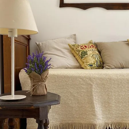 At Fourth קליארי